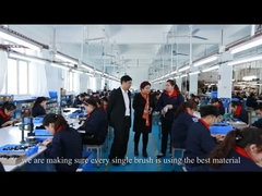 T23 OEM ODM 콜린스키 사블 헤어 목재 손잡이 개인 레이블 싱글 립 디테일 패션 메이크업 브러쉬